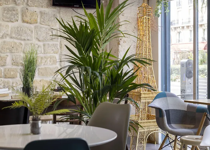 Le Regent Montmartre By Hiphophostels Paris